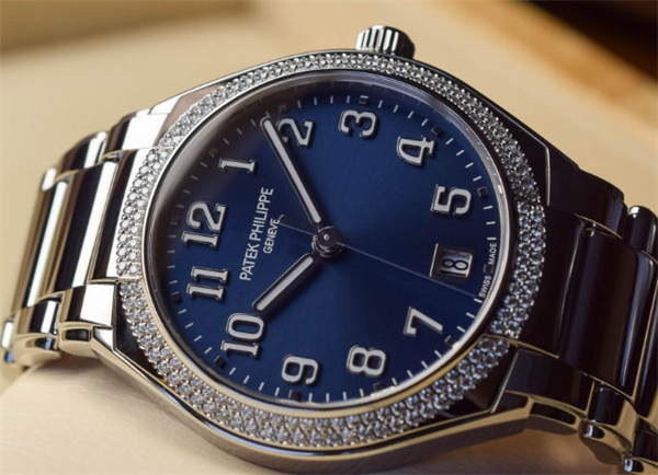 百达翡丽怎么调日期和时间（图）