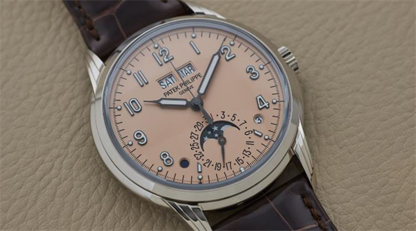 百达翡丽手表表壳有划痕原因是什么（图）