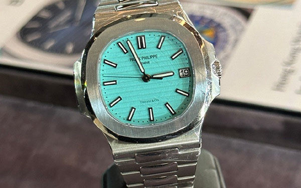 百达翡丽手表表蒙子坏了怎么处理（图）