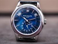 百达翡丽表蒙有划痕是什么原因